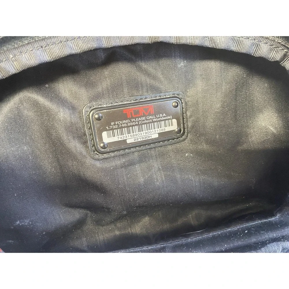 Tumi Ballistic Nylon Briefcase/Carry on with Split Travel Toiletry Kit-22154D4‎
